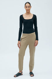 Women's Essential Sweatpant