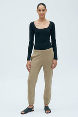 Women's Essential Sweatpant