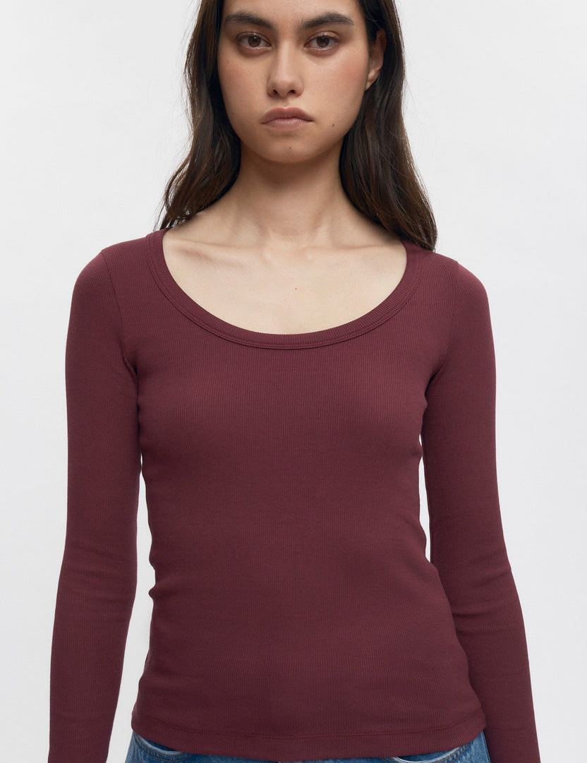 Women_sSetLongsleeve_Plum2.jpg