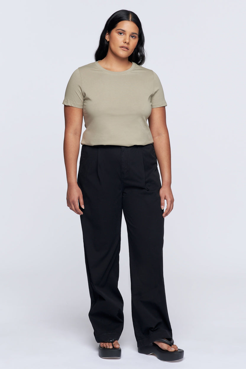 Women’s Essential Crew